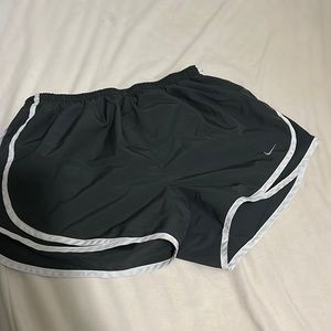 Nike shorts size medium